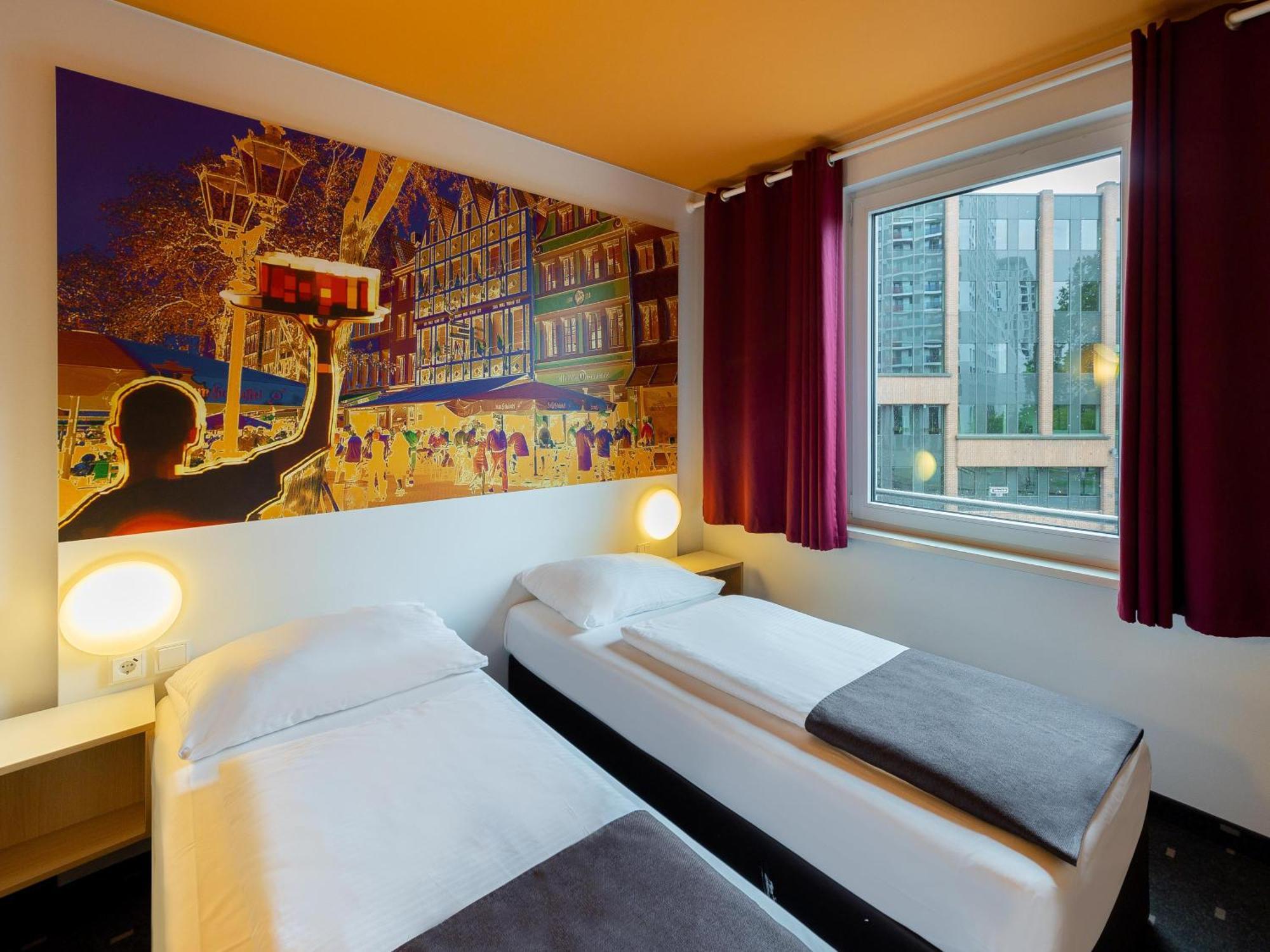 B&B Hotel Duesseldorf-City Exterior photo