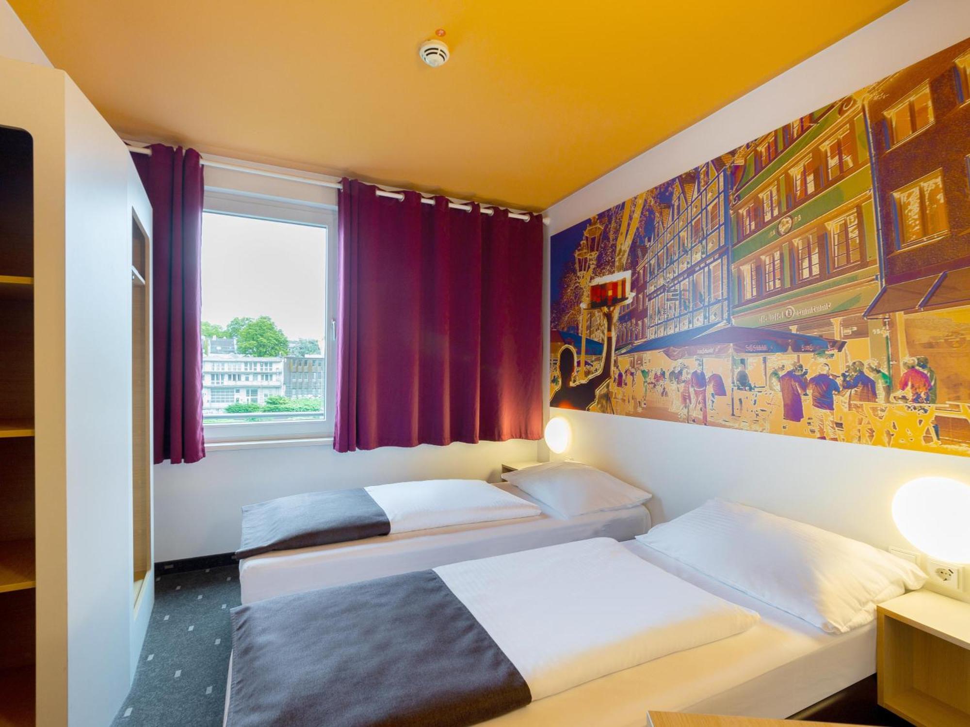 B&B Hotel Duesseldorf-City Exterior photo