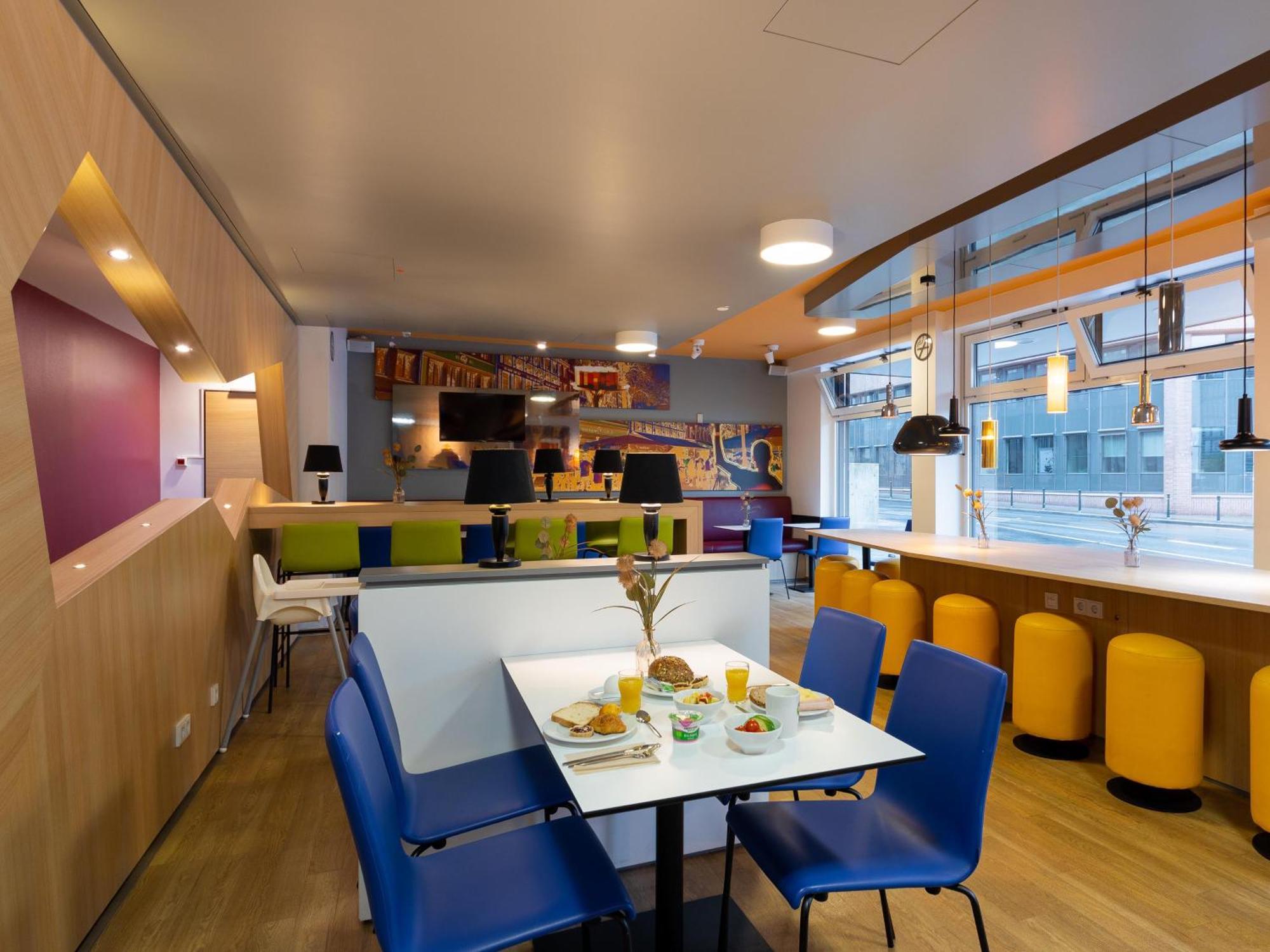 B&B Hotel Duesseldorf-City Exterior photo
