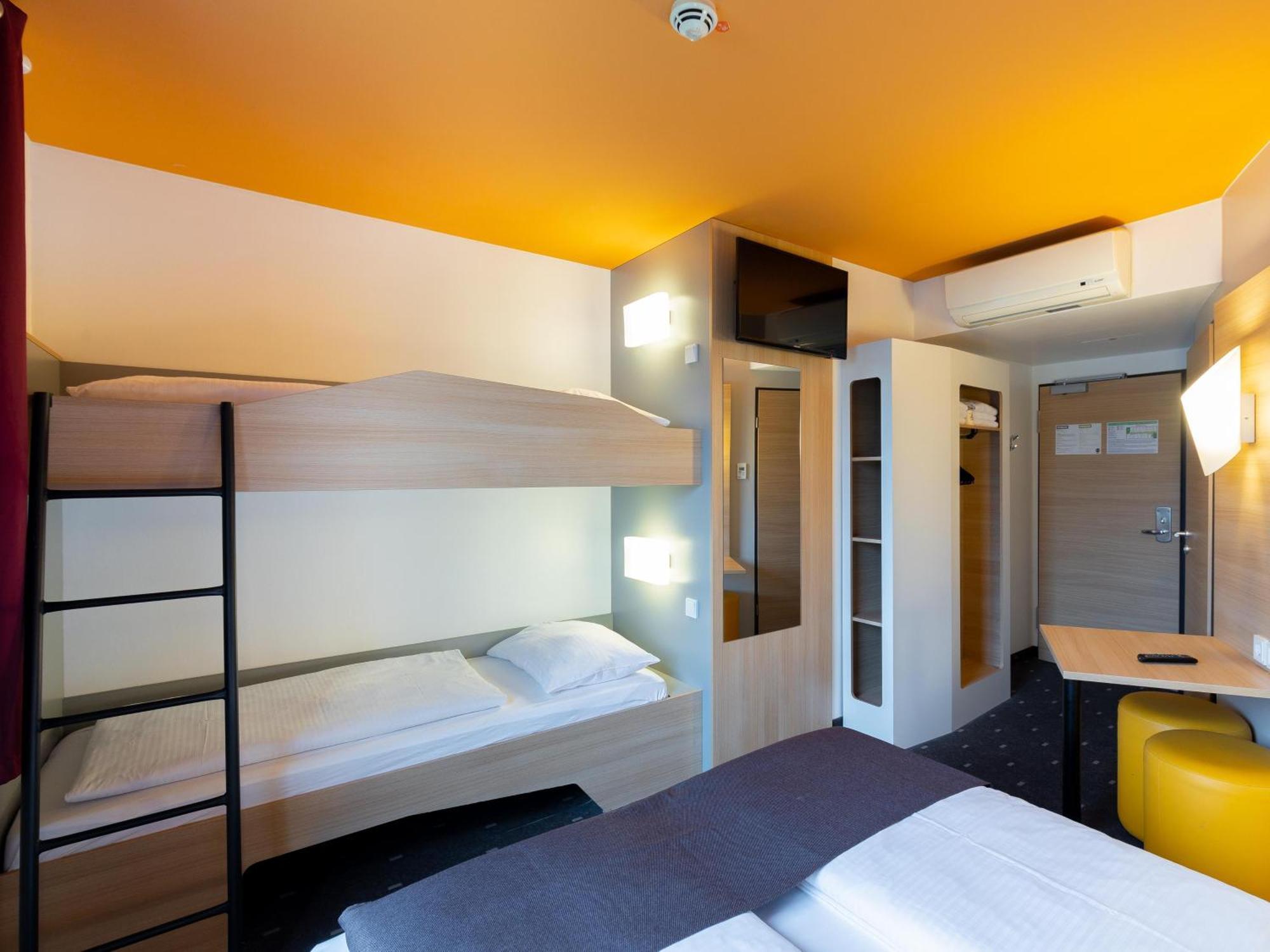 B&B Hotel Duesseldorf-City Exterior photo