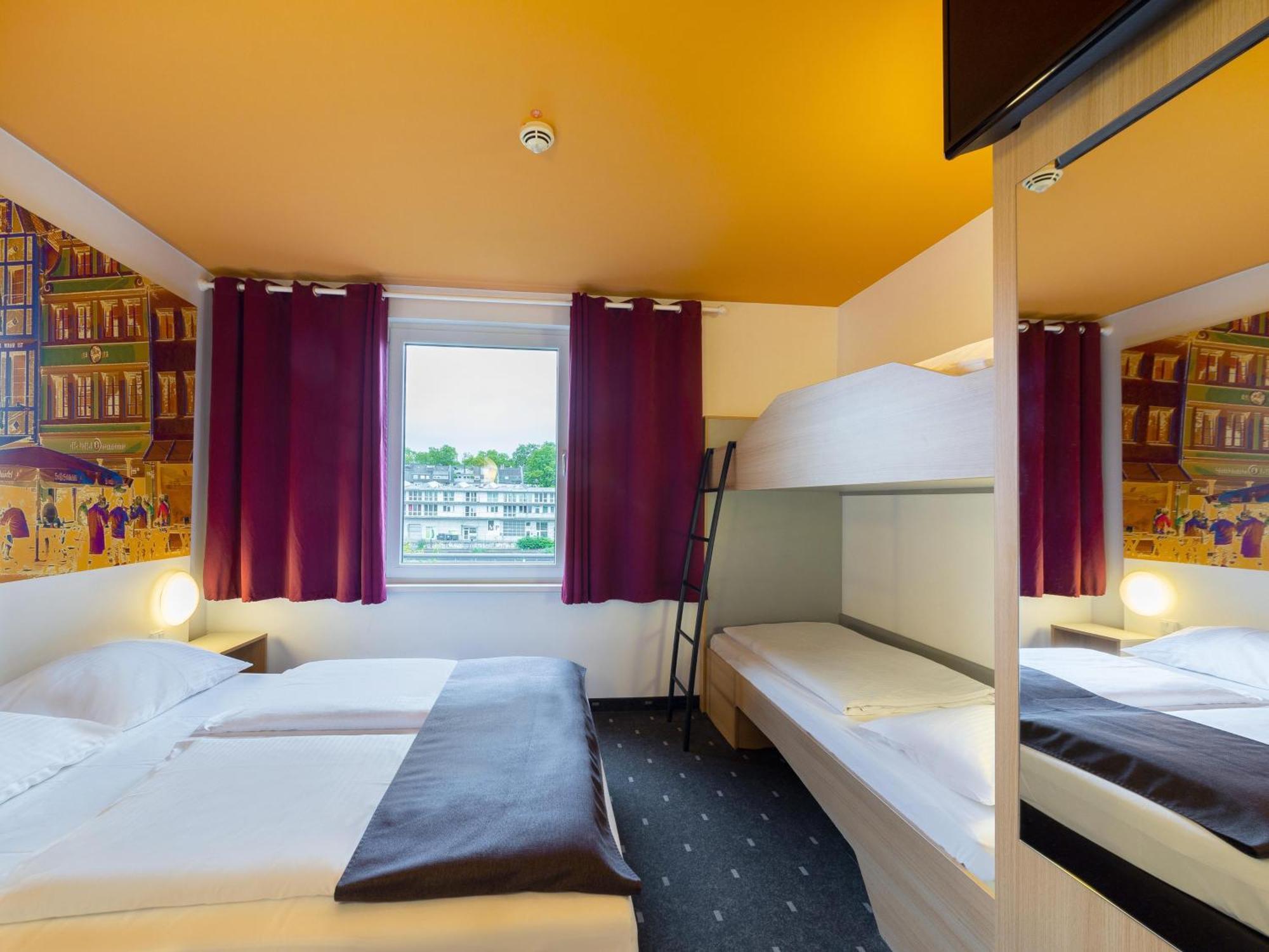 B&B Hotel Duesseldorf-City Exterior photo