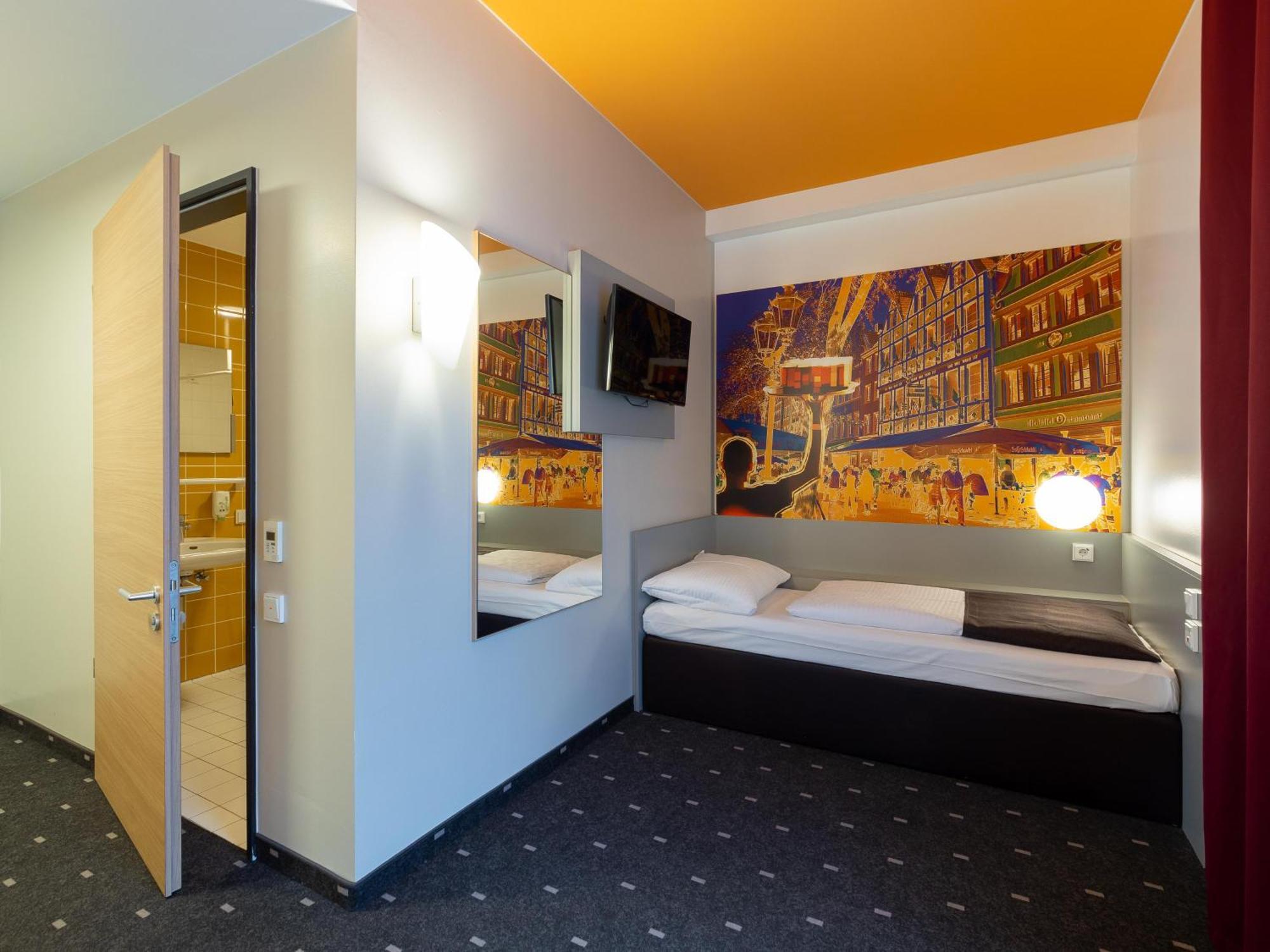 B&B Hotel Duesseldorf-City Exterior photo